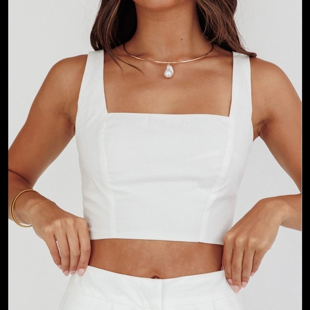 Altar’d State ivory Square Neck Cropped Tank Top XS